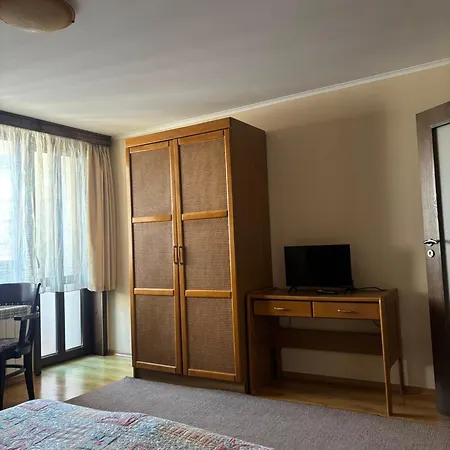 Kalaydzhiev Pensión *